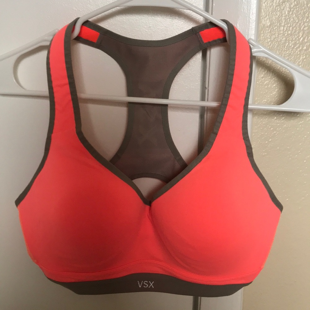 Sports bra
